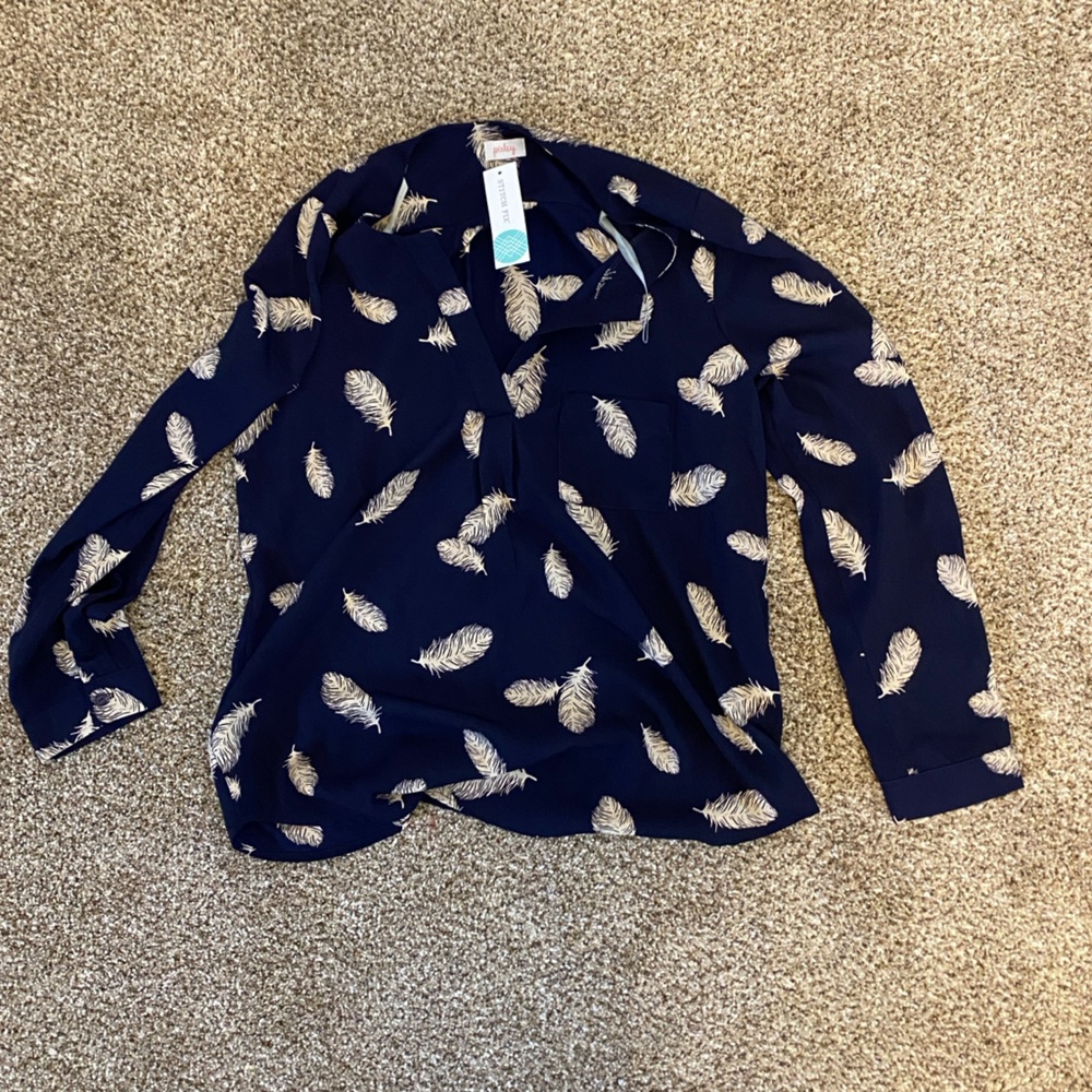 NWT Stitch Fix Pixley Navy with Cream Feather Pattern Relaxed Blouse
